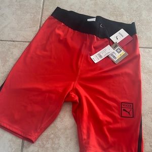 ‼️NWT M VOGUE PUMA SPANDEX BIKER SHORTS COLLAB‼️